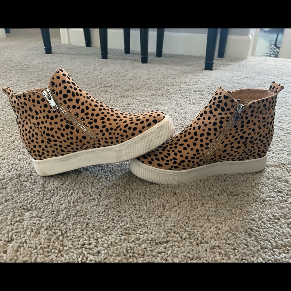 Soda Leopard Ankle Tennis Shoes - Size 5.5
